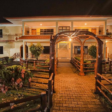 Hotel Wildlife Camp Sauraha Dış mekan fotoğraf