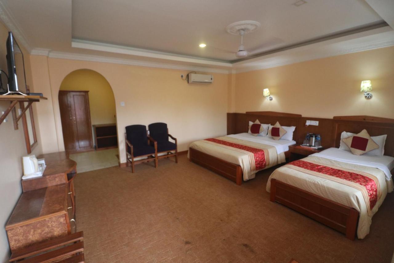 Hotel Wildlife Camp Sauraha Dış mekan fotoğraf