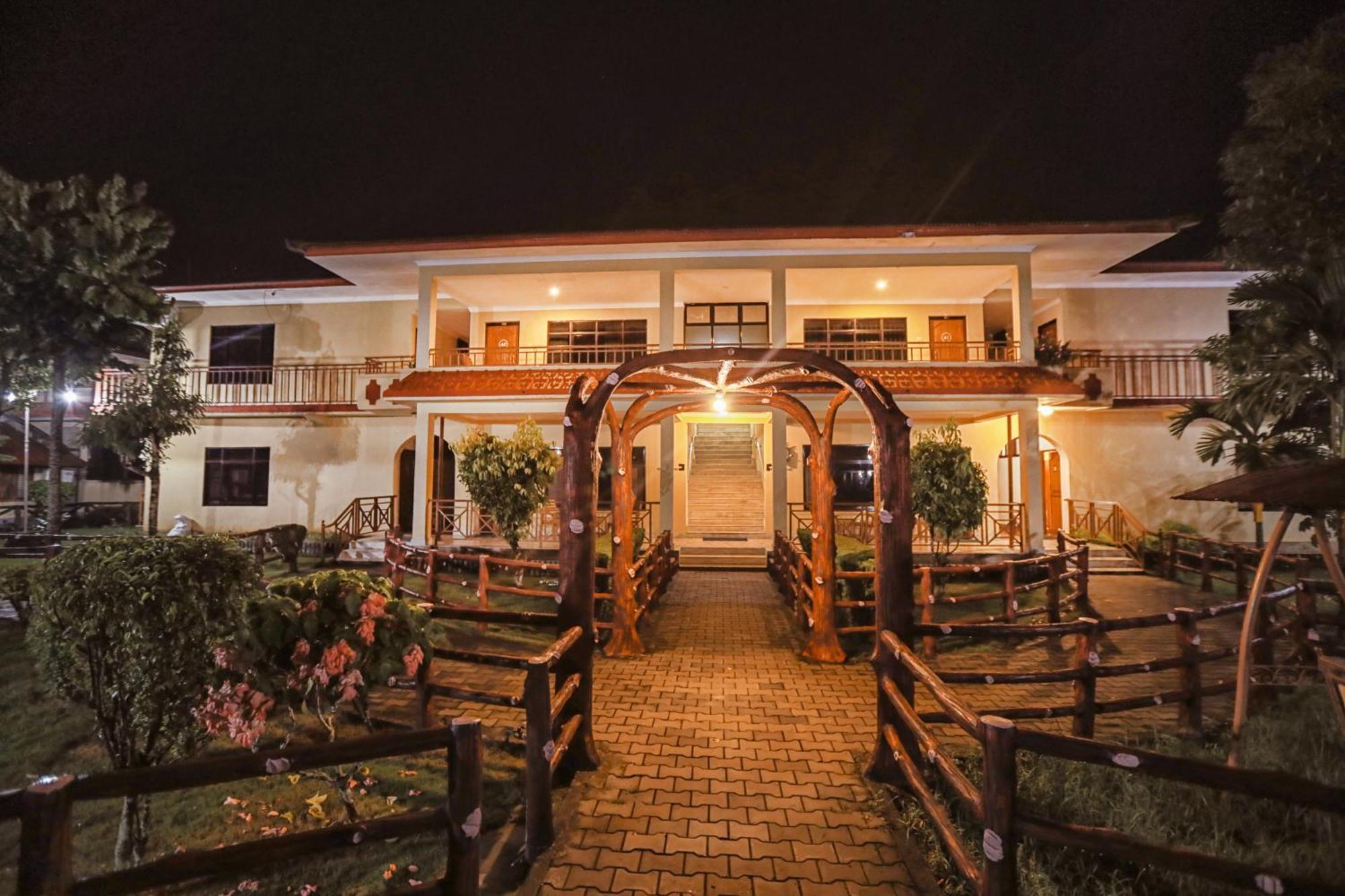 Hotel Wildlife Camp Sauraha Dış mekan fotoğraf