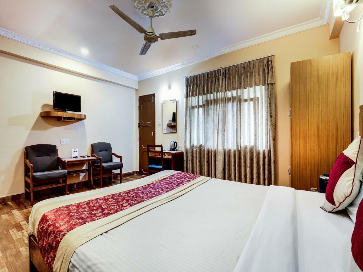 Hotel Wildlife Camp Sauraha Dış mekan fotoğraf