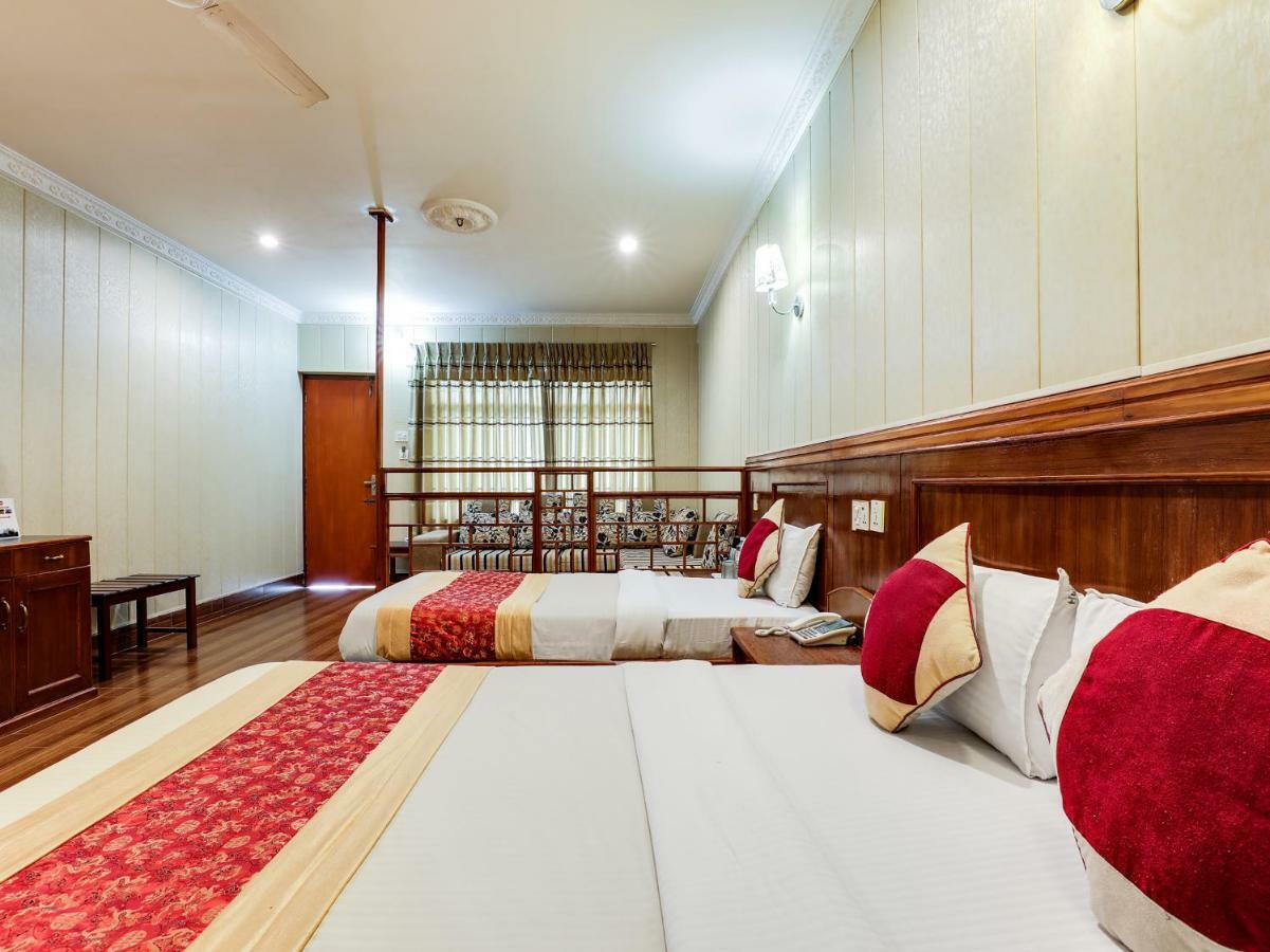 Hotel Wildlife Camp Sauraha Dış mekan fotoğraf