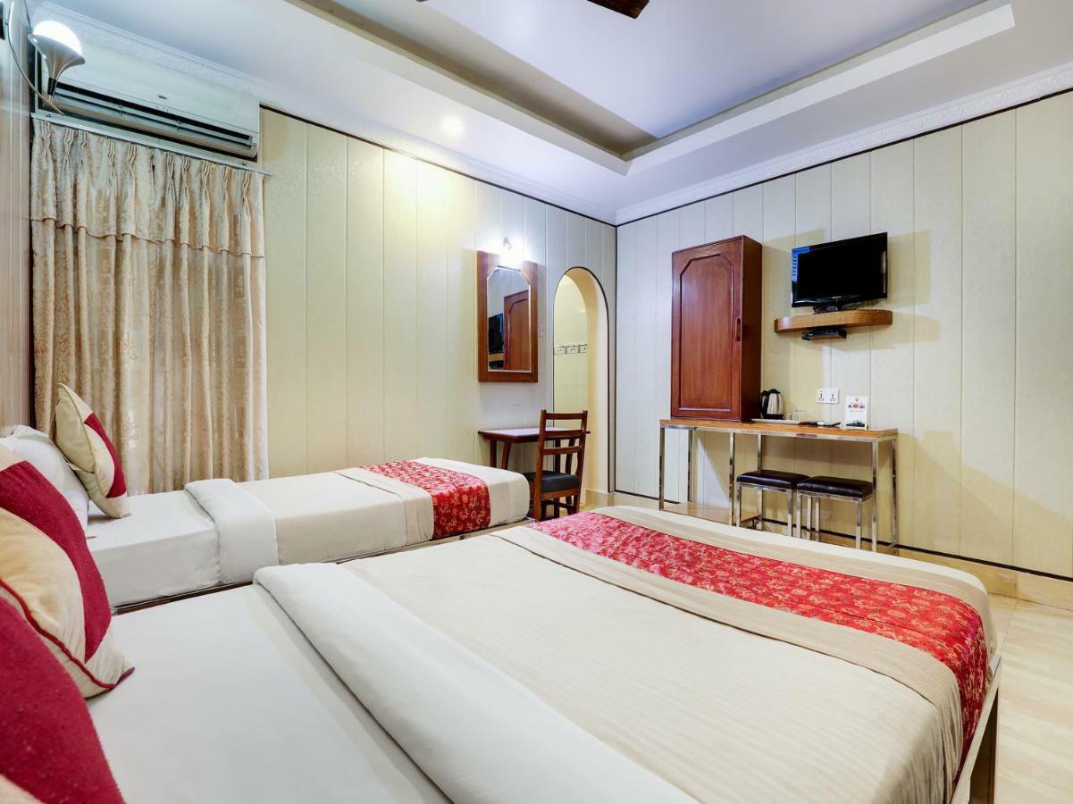 Hotel Wildlife Camp Sauraha Dış mekan fotoğraf
