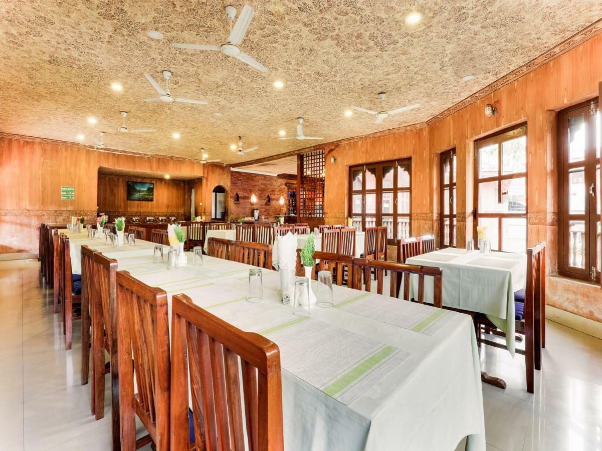Hotel Wildlife Camp Sauraha Dış mekan fotoğraf