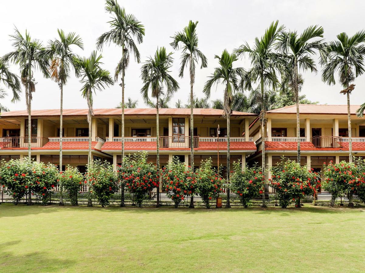 Hotel Wildlife Camp Sauraha Dış mekan fotoğraf