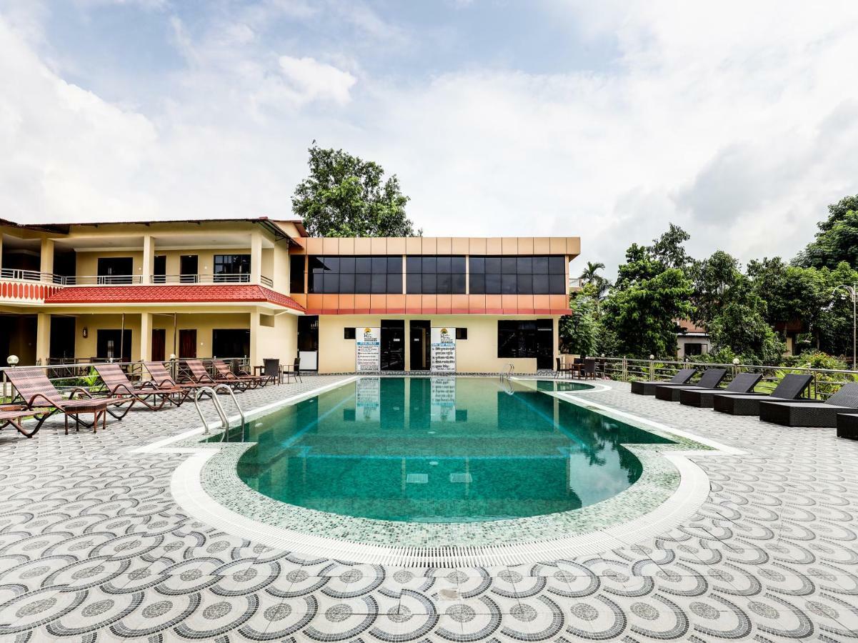 Hotel Wildlife Camp Sauraha Dış mekan fotoğraf
