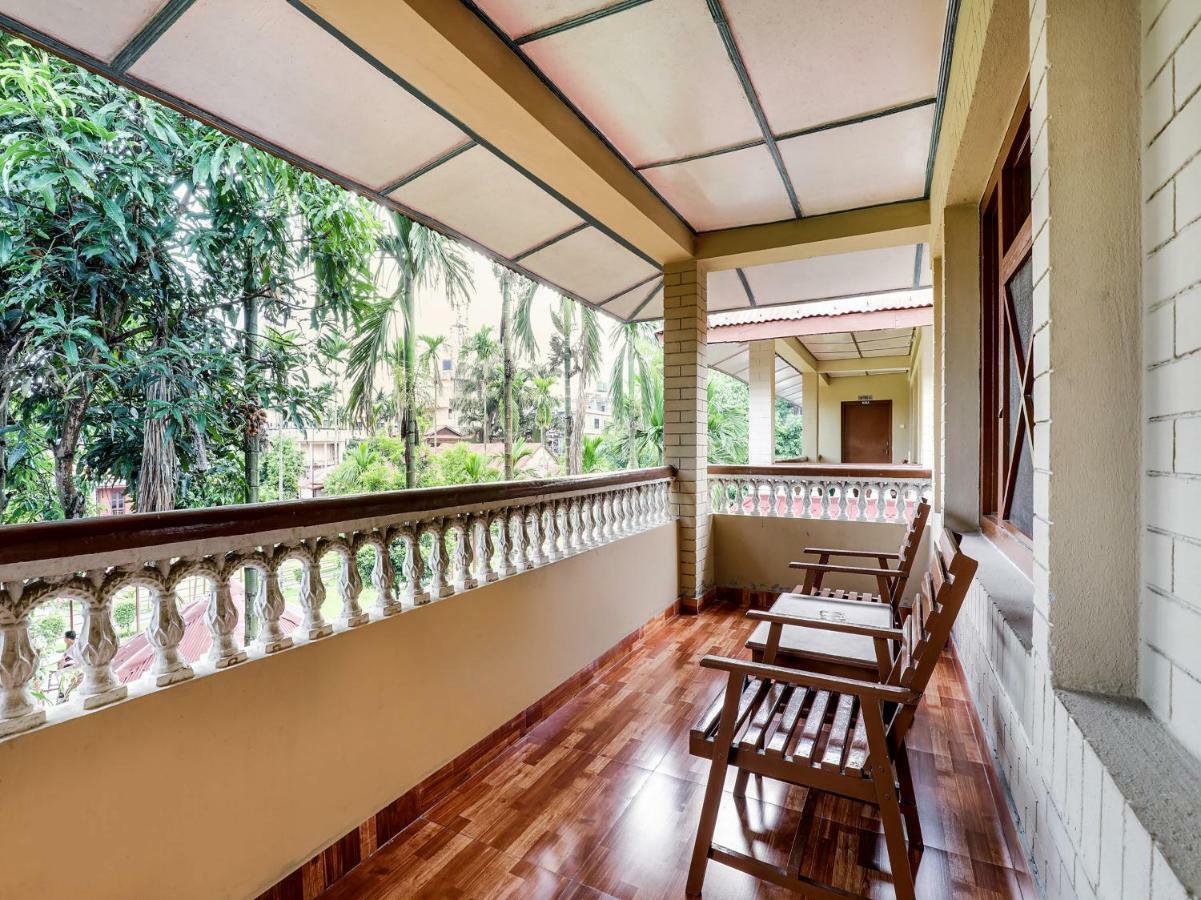 Hotel Wildlife Camp Sauraha Dış mekan fotoğraf